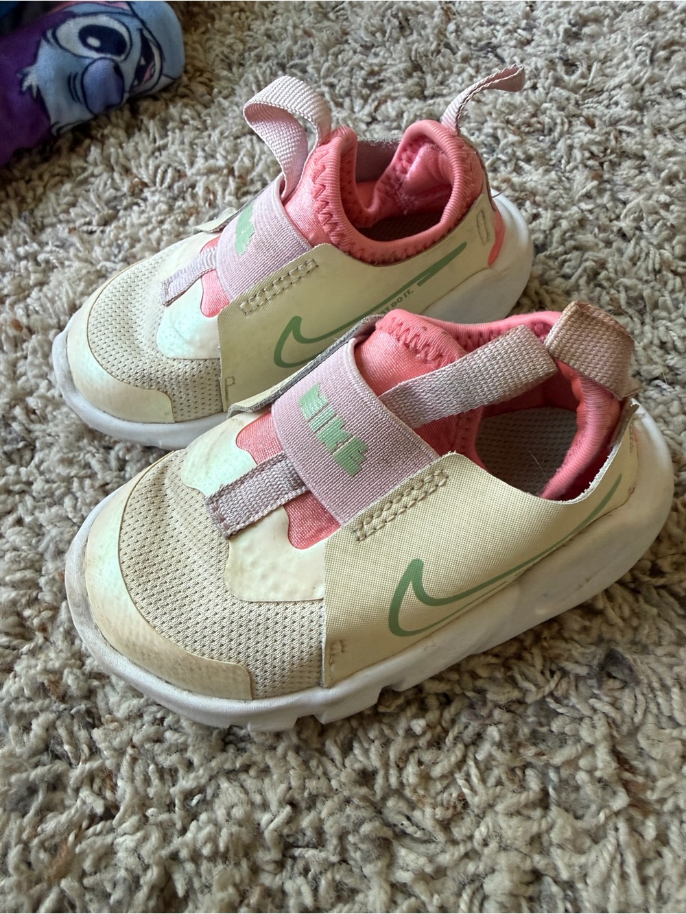 Nike Kids Cream Sneakers with Pink Lining and Mint Swoosh